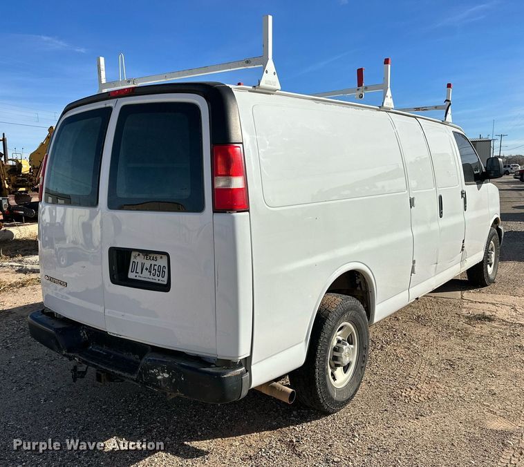 image for item IB9264 2013 Chevrolet Express 2500  van