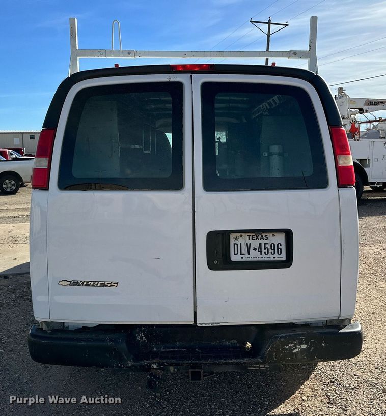 image for item IB9264 2013 Chevrolet Express 2500  van