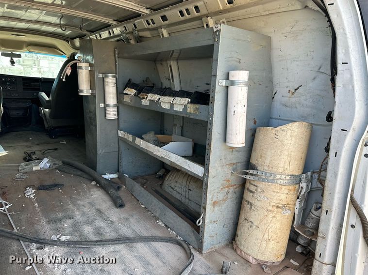 image for item IB9264 2013 Chevrolet Express 2500  van