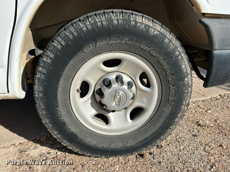 image for item IB9264 2013 Chevrolet Express 2500  van