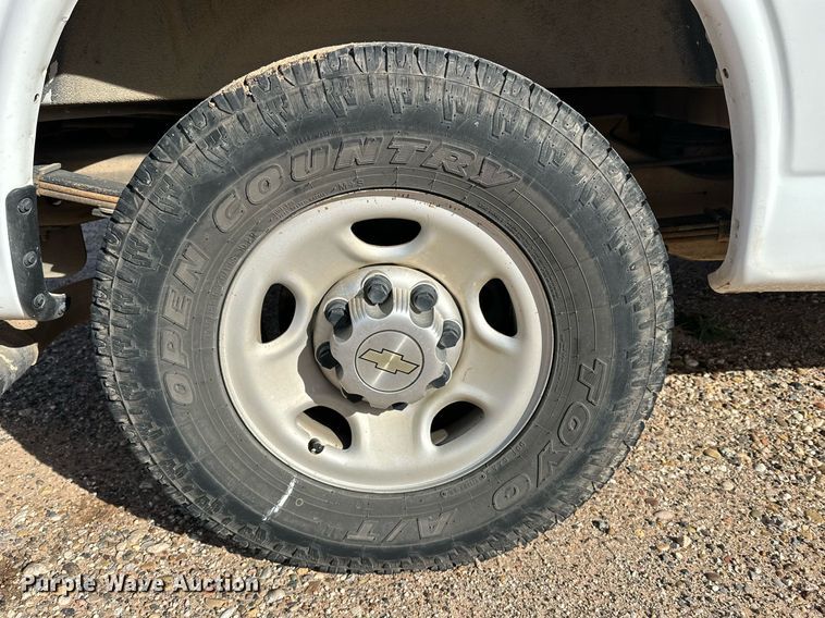 image for item IB9264 2013 Chevrolet Express 2500  van