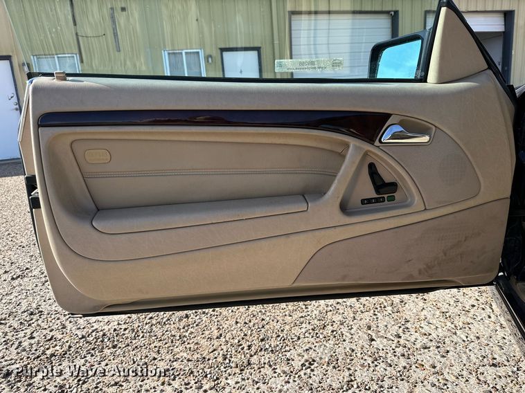 image for item IB9266 1996 Mercedes SL320