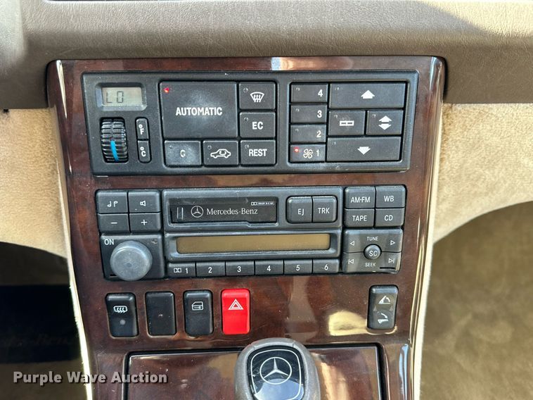 image for item IB9266 1996 Mercedes SL320