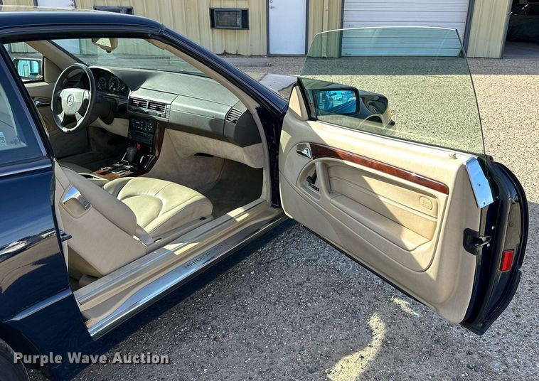 image for item IB9266 1996 Mercedes SL320