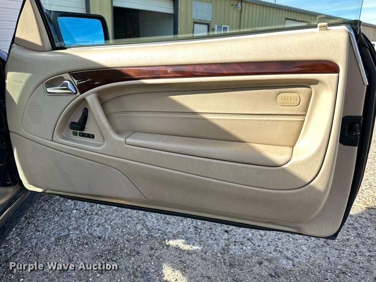 image for item IB9266 1996 Mercedes SL320