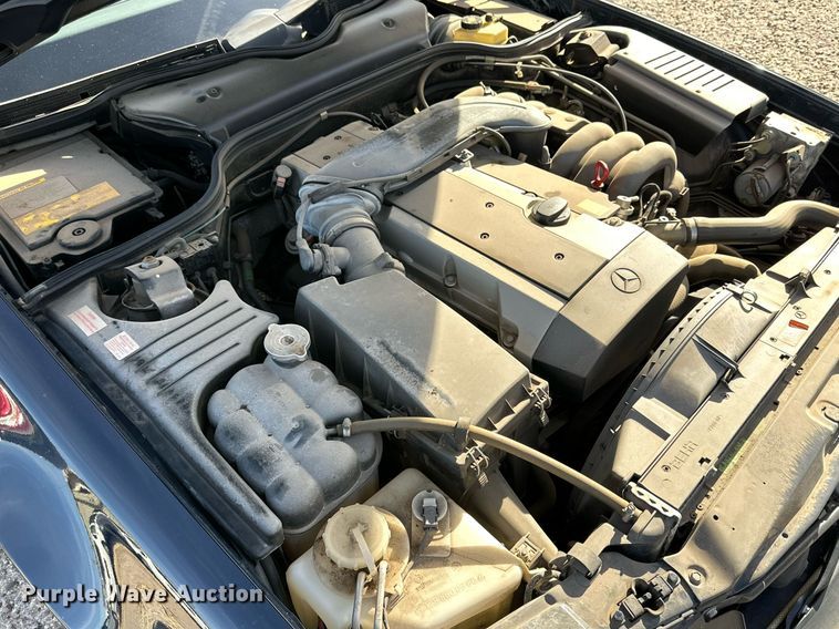 image for item IB9266 1996 Mercedes SL320