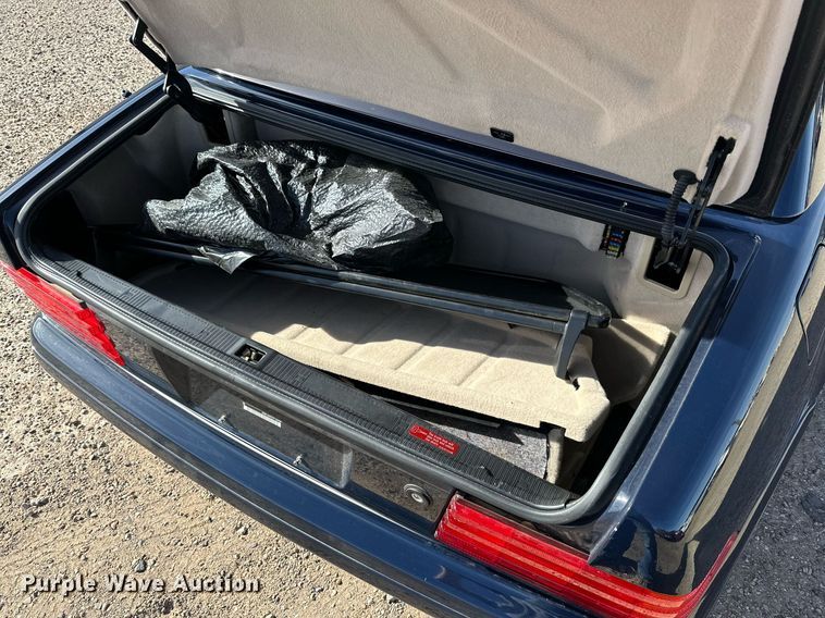 image for item IB9266 1996 Mercedes SL320