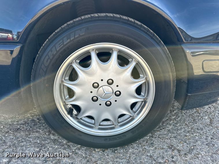 image for item IB9266 1996 Mercedes SL320