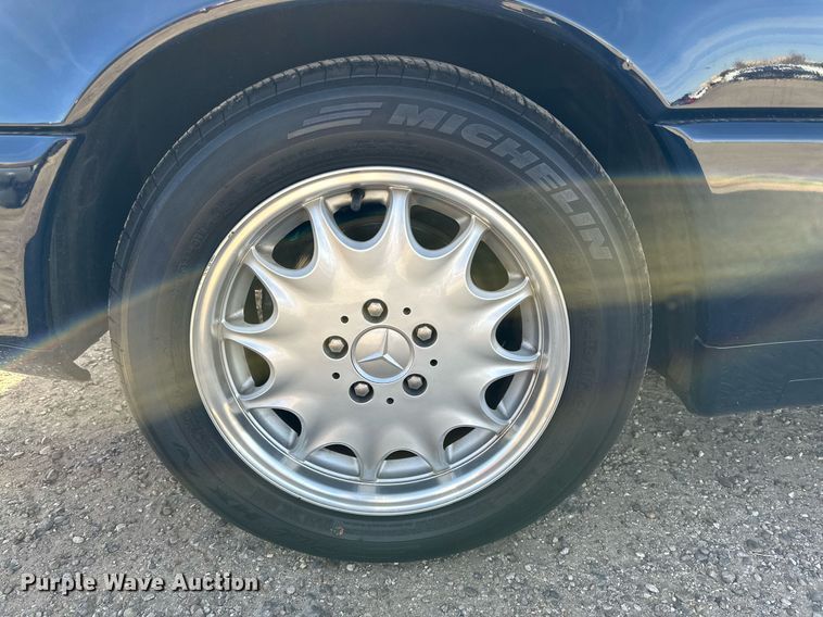 image for item IB9266 1996 Mercedes SL320