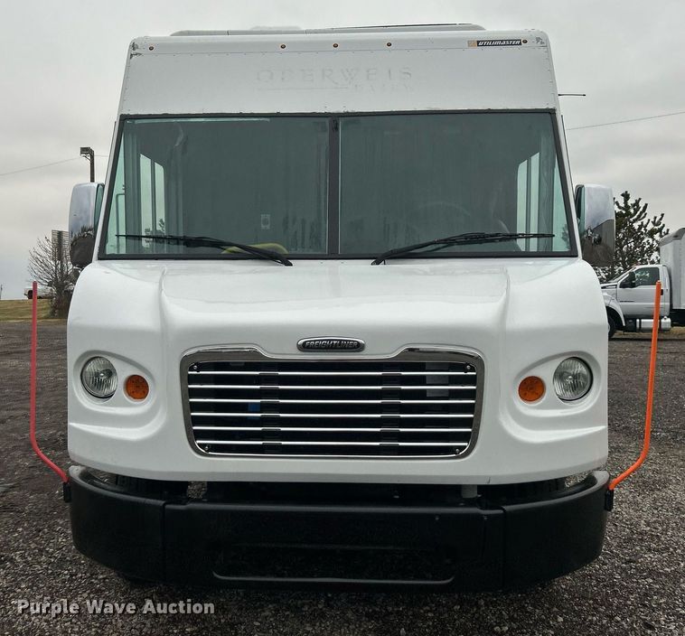 image for item KH9687 2017 Freightliner  MT45 refrigerated delivery truck 