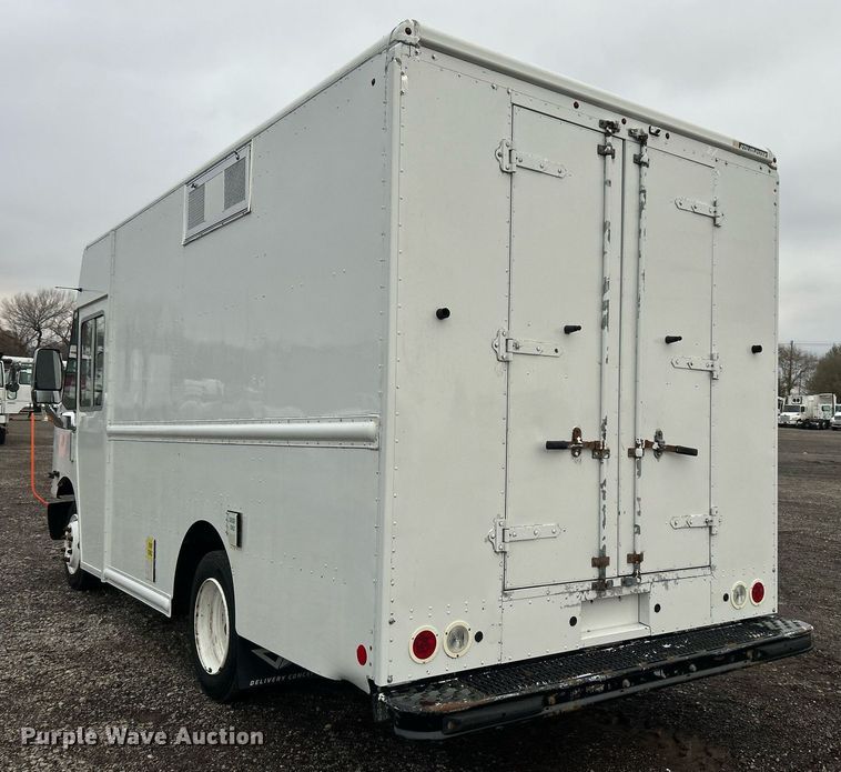 image for item KH9687 2017 Freightliner  MT45 refrigerated delivery truck 