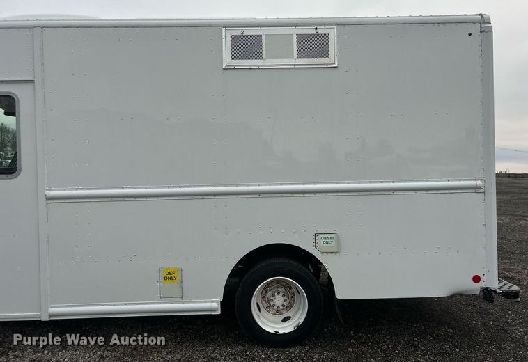 image for item KH9687 2017 Freightliner  MT45 refrigerated delivery truck 