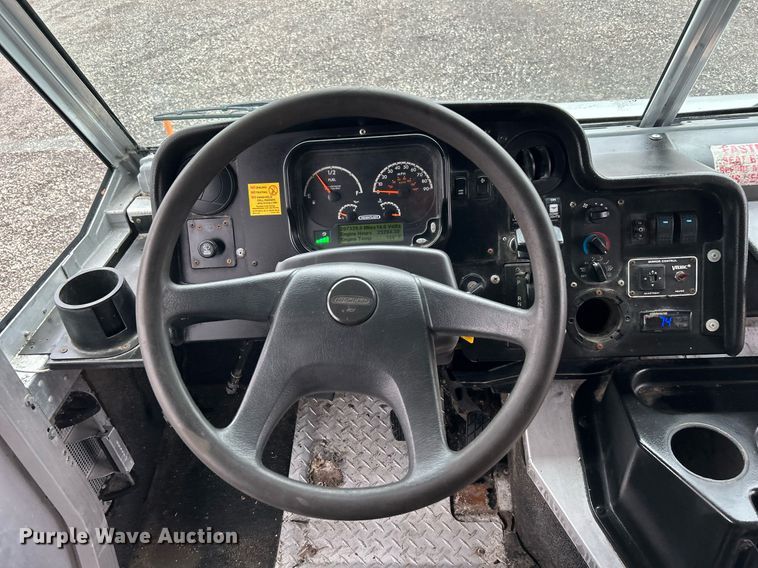 image for item KH9687 2017 Freightliner  MT45 refrigerated delivery truck 