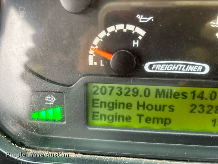 image for item KH9687 2017 Freightliner  MT45 refrigerated delivery truck 