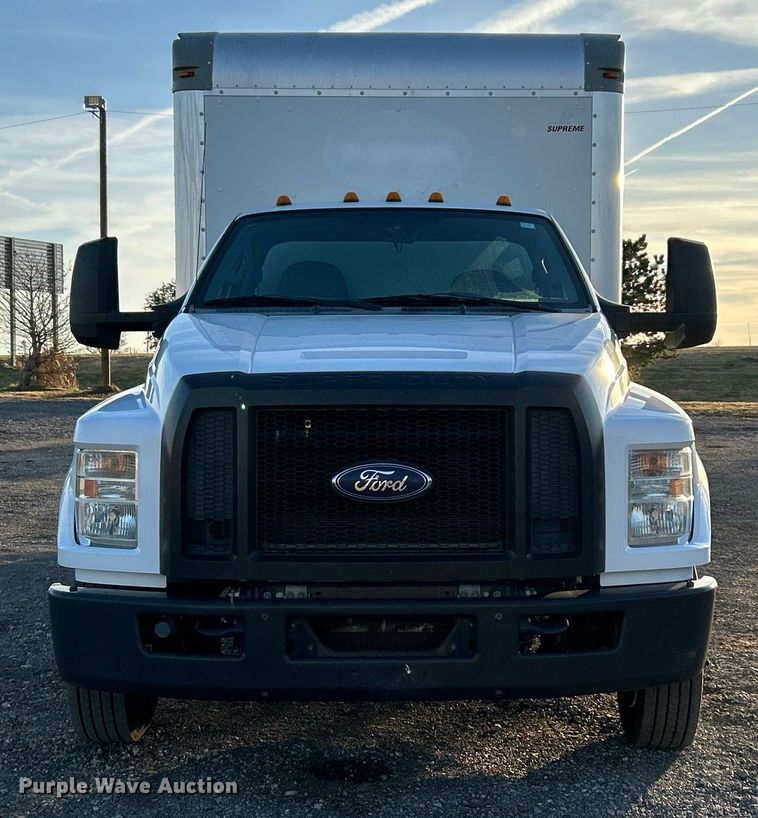 image for item KH9691 2016 Ford F650  box truck