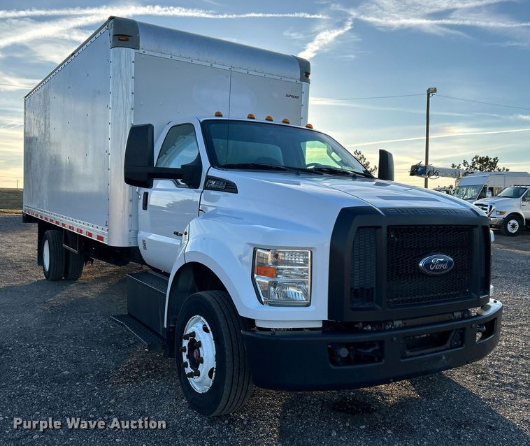 image for item KH9691 2016 Ford F650  box truck