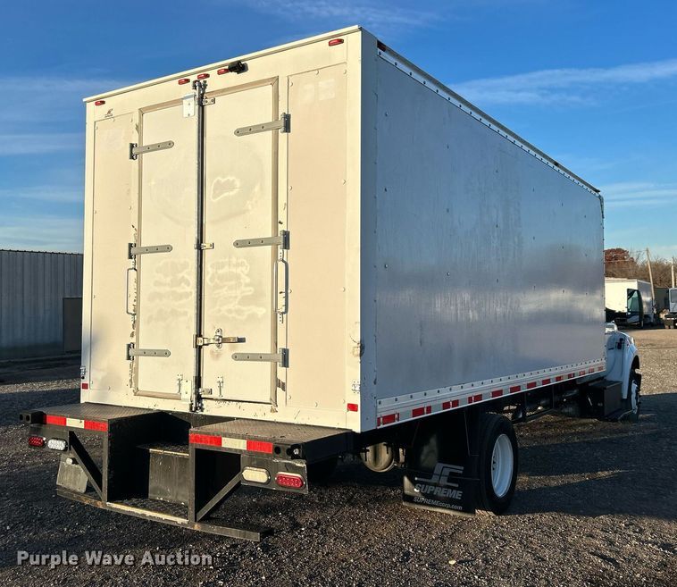 image for item KH9691 2016 Ford F650  box truck