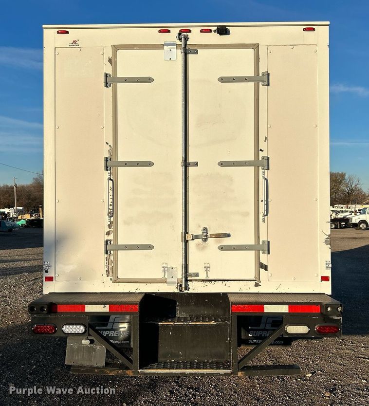 image for item KH9691 2016 Ford F650  box truck