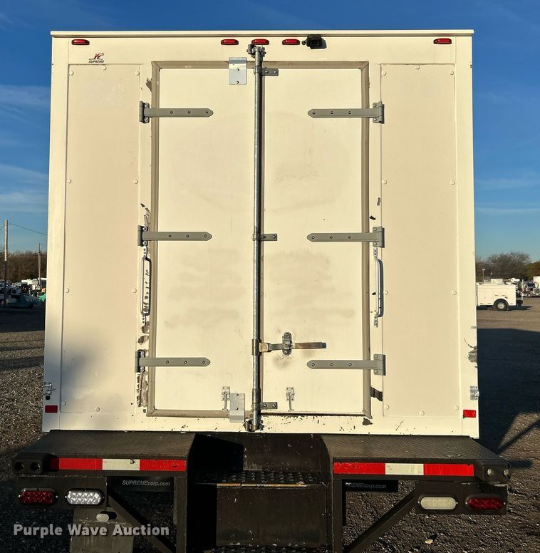 image for item KH9691 2016 Ford F650  box truck