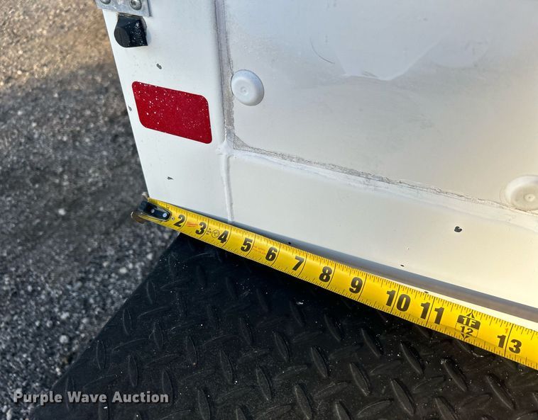 image for item KH9691 2016 Ford F650  box truck