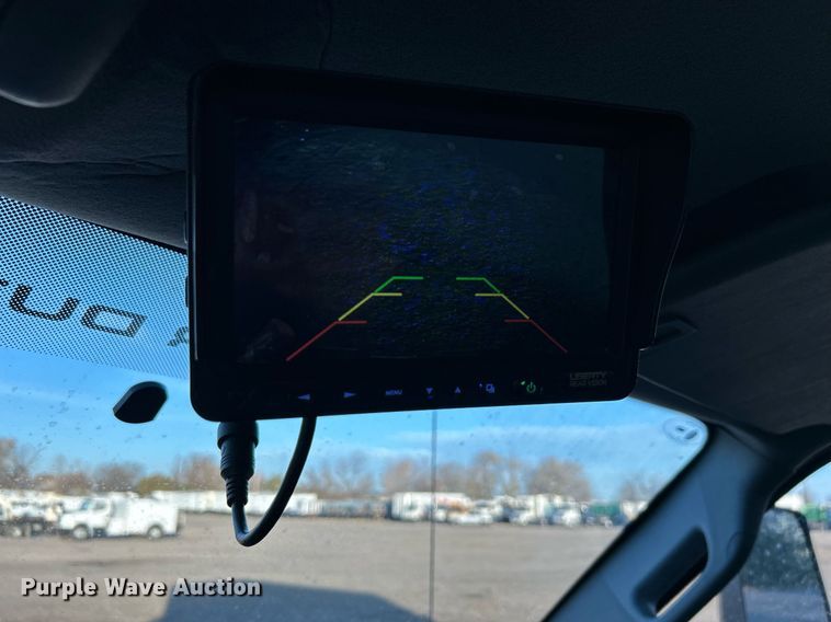 image for item KH9691 2016 Ford F650  box truck