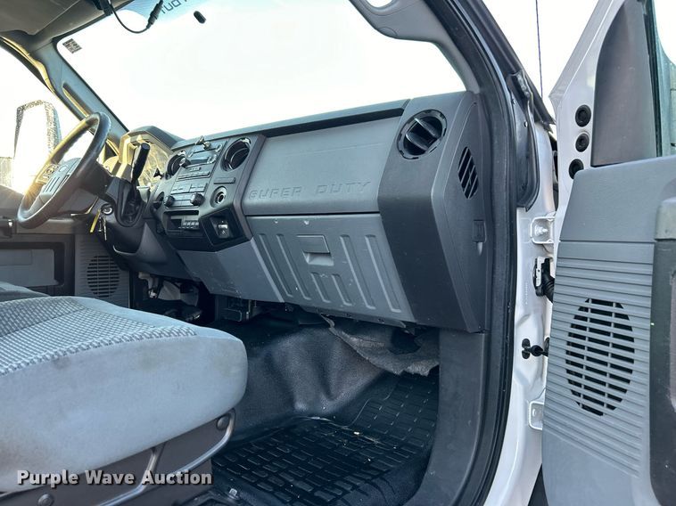 image for item KH9691 2016 Ford F650  box truck