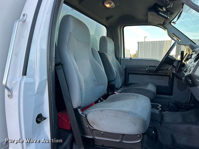 image for item KH9691 2016 Ford F650  box truck