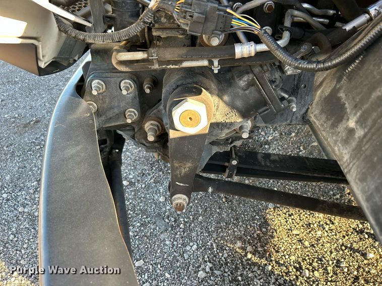 image for item KH9691 2016 Ford F650  box truck