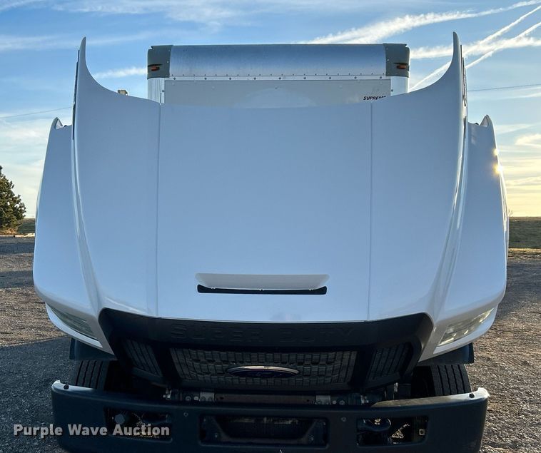 image for item KH9691 2016 Ford F650  box truck