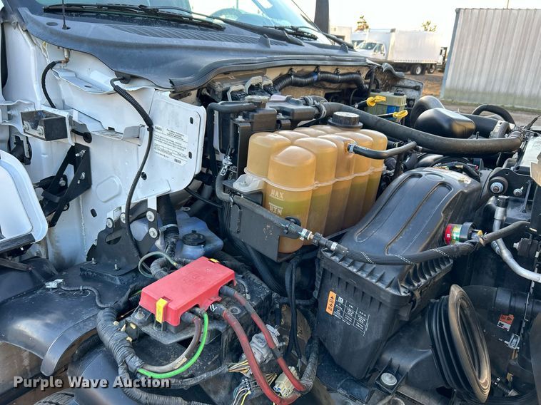 image for item KH9691 2016 Ford F650  box truck