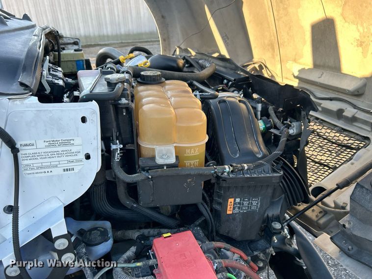 image for item KH9691 2016 Ford F650  box truck