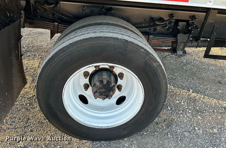 image for item KH9691 2016 Ford F650  box truck