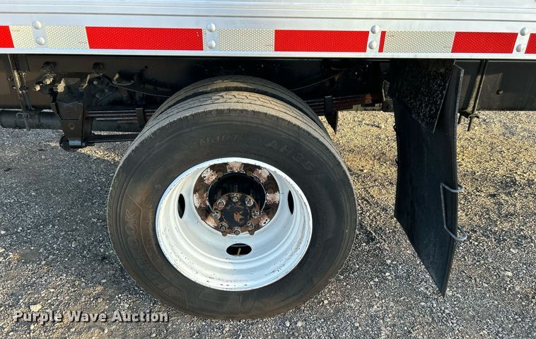 image for item KH9691 2016 Ford F650  box truck