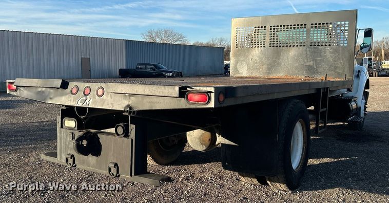 image for item KH9692 2006 Ford F750  flatbed truck