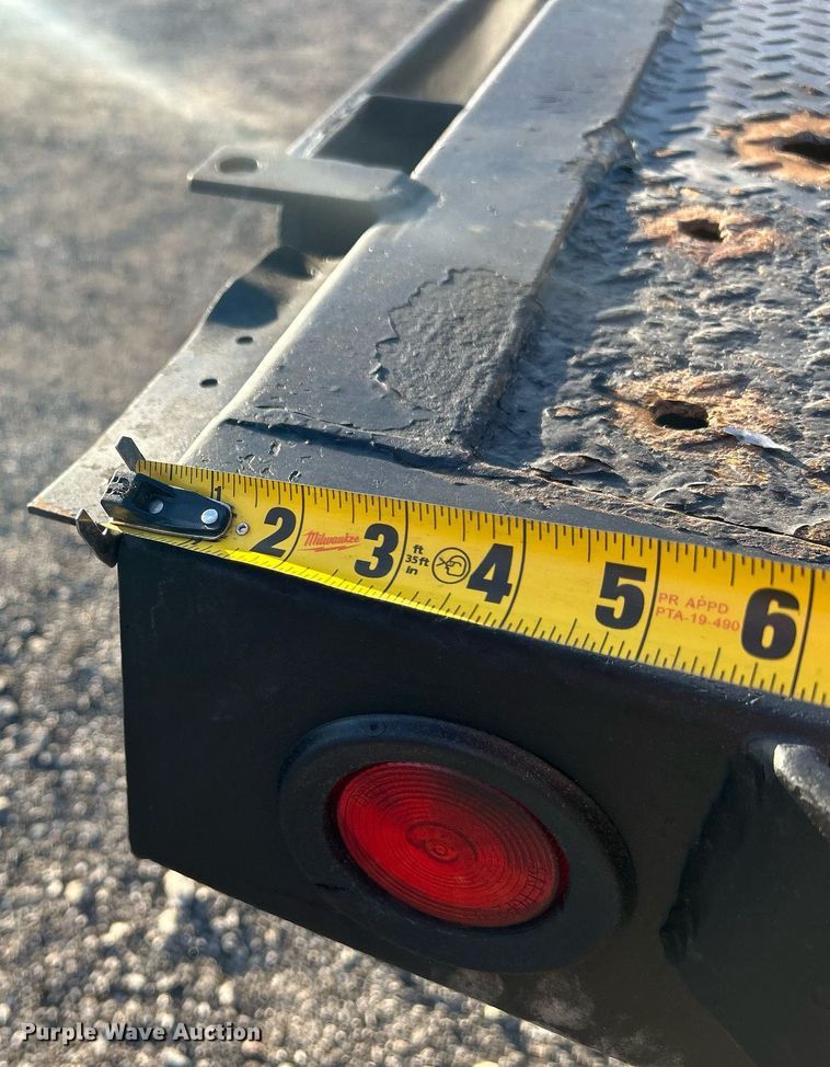 image for item KH9692 2006 Ford F750  flatbed truck