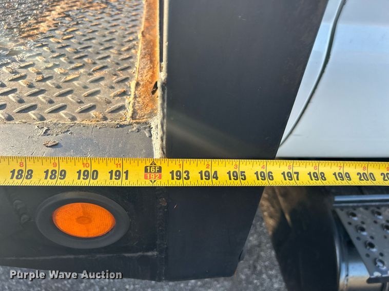 image for item KH9692 2006 Ford F750  flatbed truck