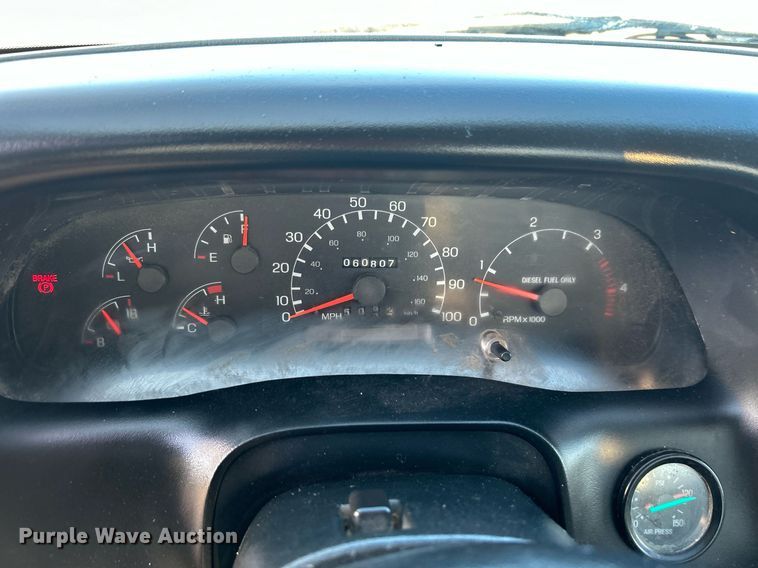 image for item KH9692 2006 Ford F750  flatbed truck