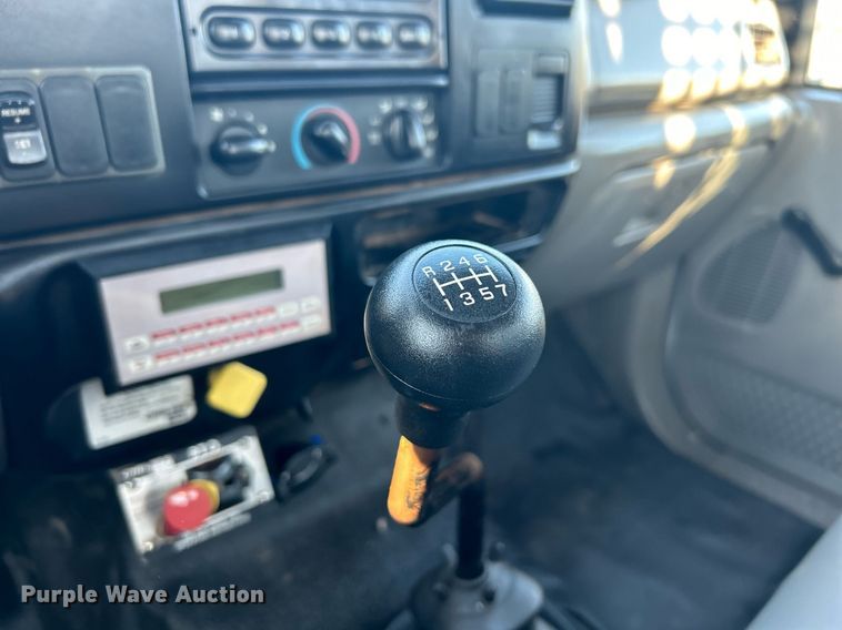 image for item KH9692 2006 Ford F750  flatbed truck