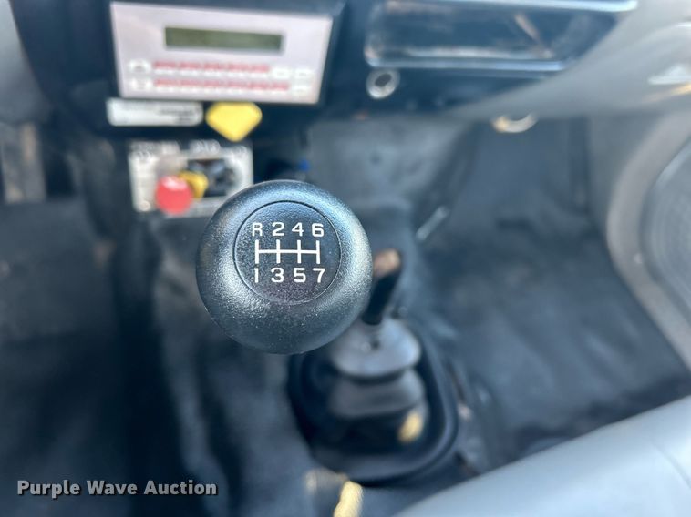 image for item KH9692 2006 Ford F750  flatbed truck