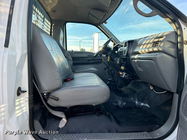 image for item KH9692 2006 Ford F750  flatbed truck