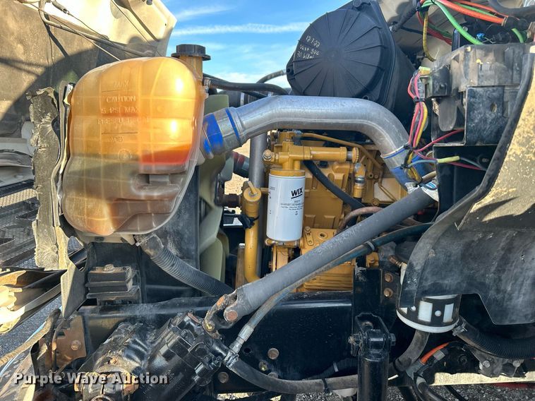 image for item KH9692 2006 Ford F750  flatbed truck