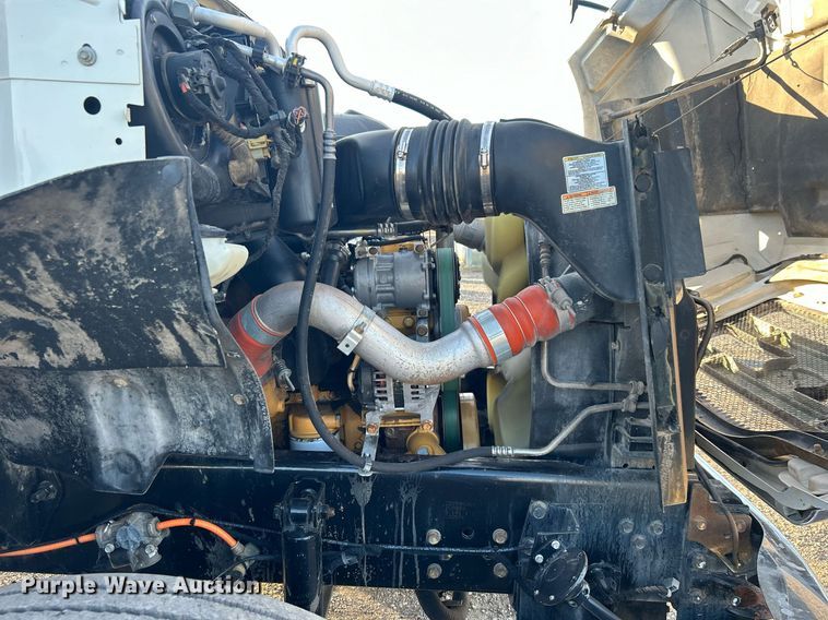 image for item KH9692 2006 Ford F750  flatbed truck