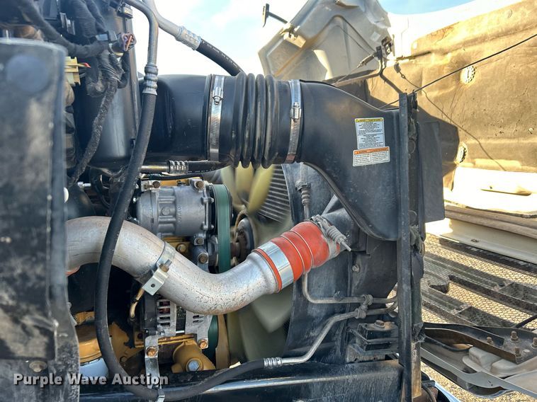 image for item KH9692 2006 Ford F750  flatbed truck