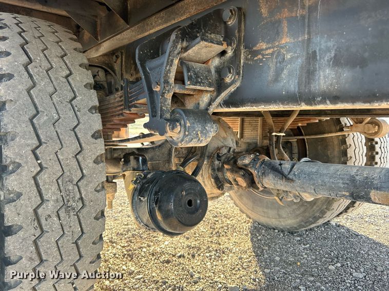 image for item KH9692 2006 Ford F750  flatbed truck