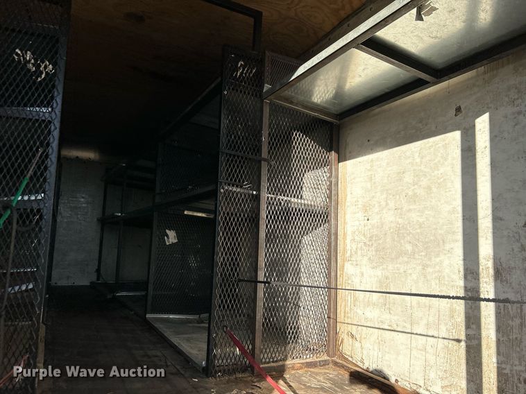 image for item KH9694 2016 Ford F650  box truck