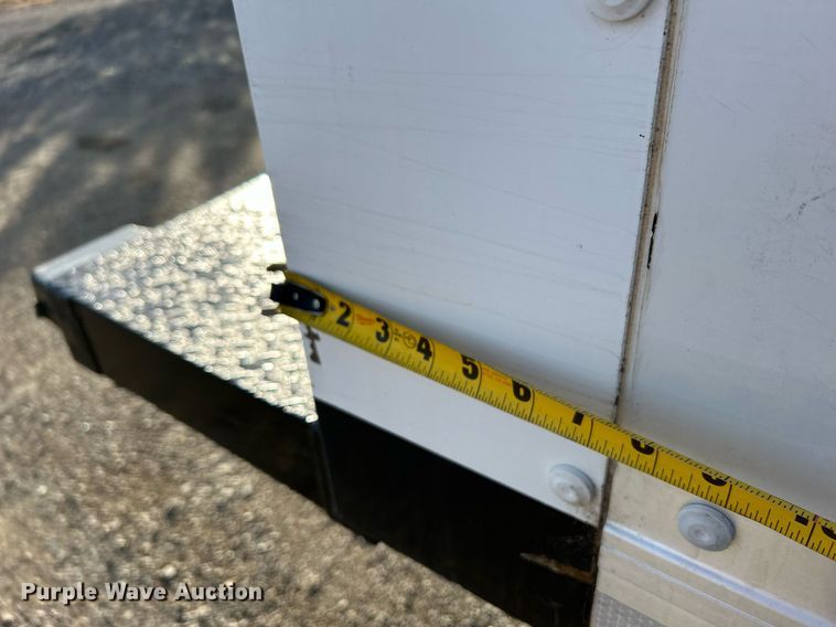 image for item KH9694 2016 Ford F650  box truck