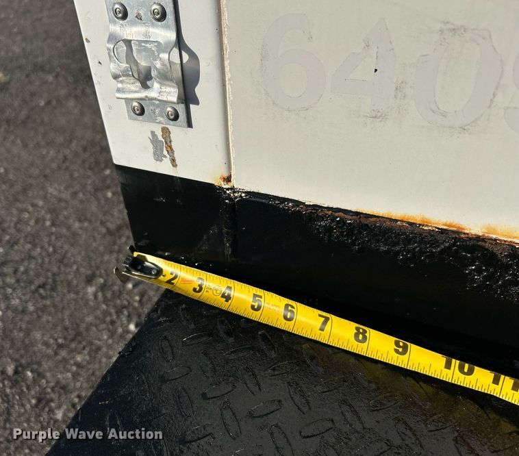 image for item KH9694 2016 Ford F650  box truck