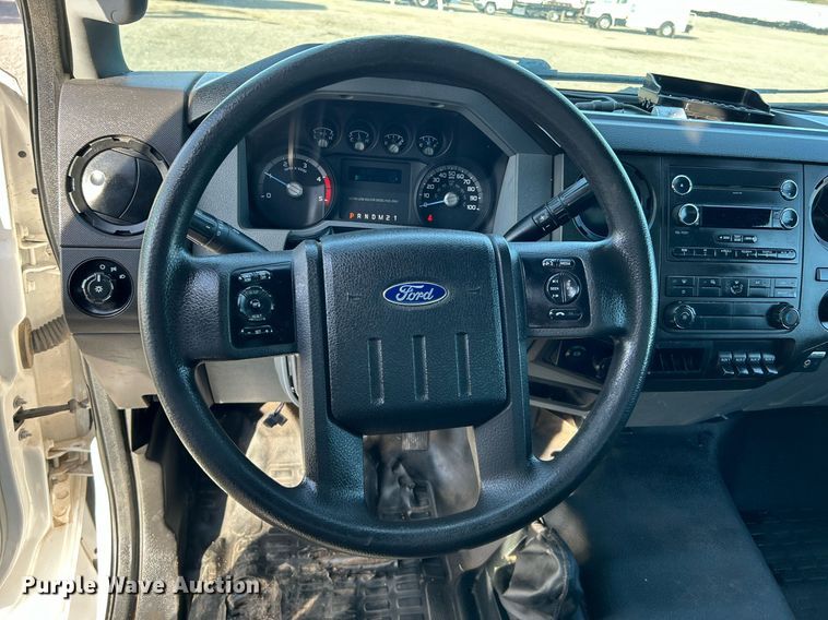 image for item KH9694 2016 Ford F650  box truck