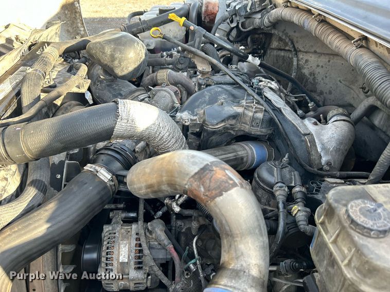 image for item KH9694 2016 Ford F650  box truck