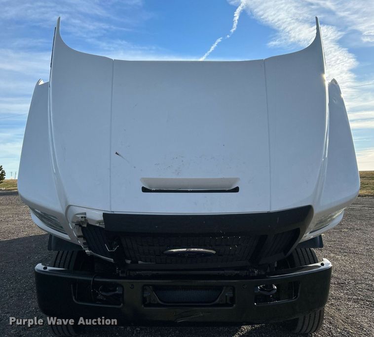 image for item KH9694 2016 Ford F650  box truck